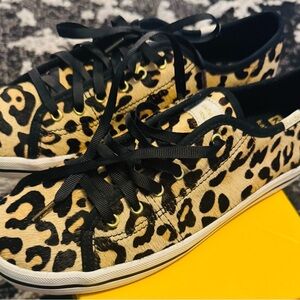 Women's Leopard Print Low-Top Sneakers - Black & Tan